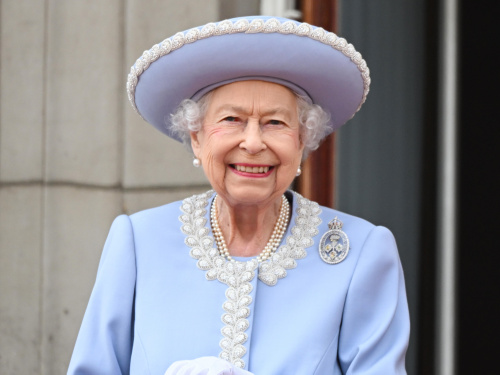 70 років правління, 5 тисяч капелюшків та 30 коргі: 10 цікавих фактів із життя Єлизавети II